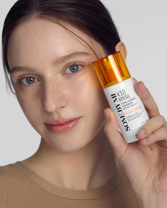 V10 Hyal Hydra Capsule Sunscreen FPS 50+ PA++++